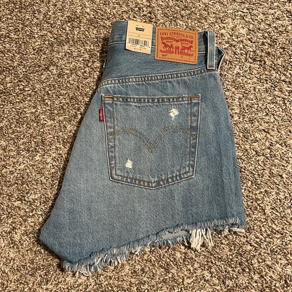 Levi’s women 501 shorts